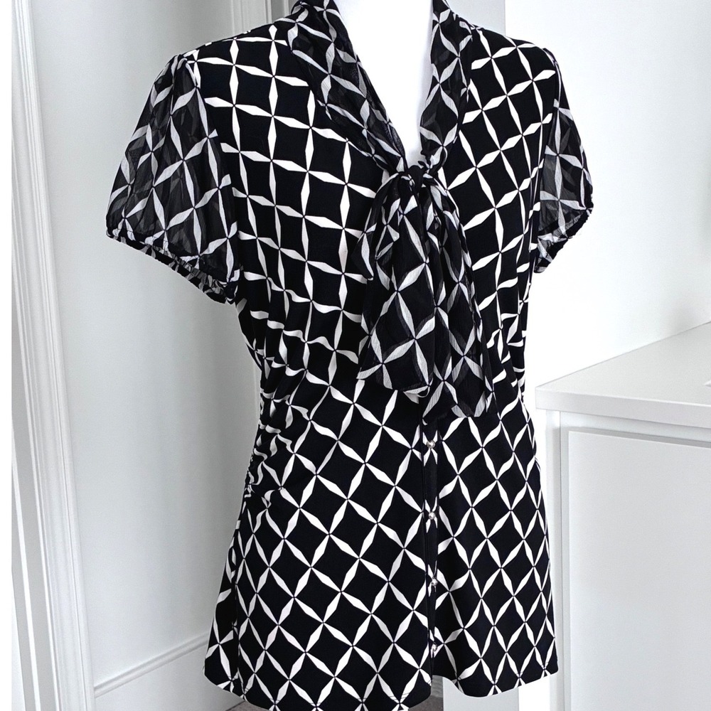 White House Black Market Flirty Chiffon Bow Blouse Black White M